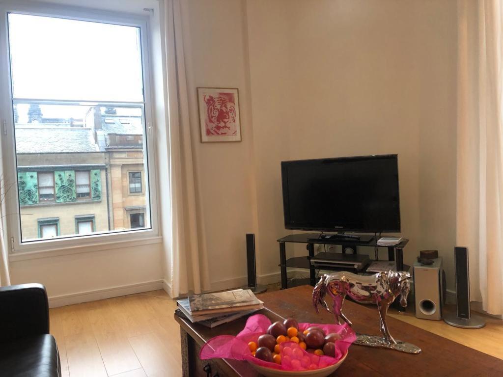 Comfy Two Bedroom Apartment Right In The City Centre Glasgow Exterior foto